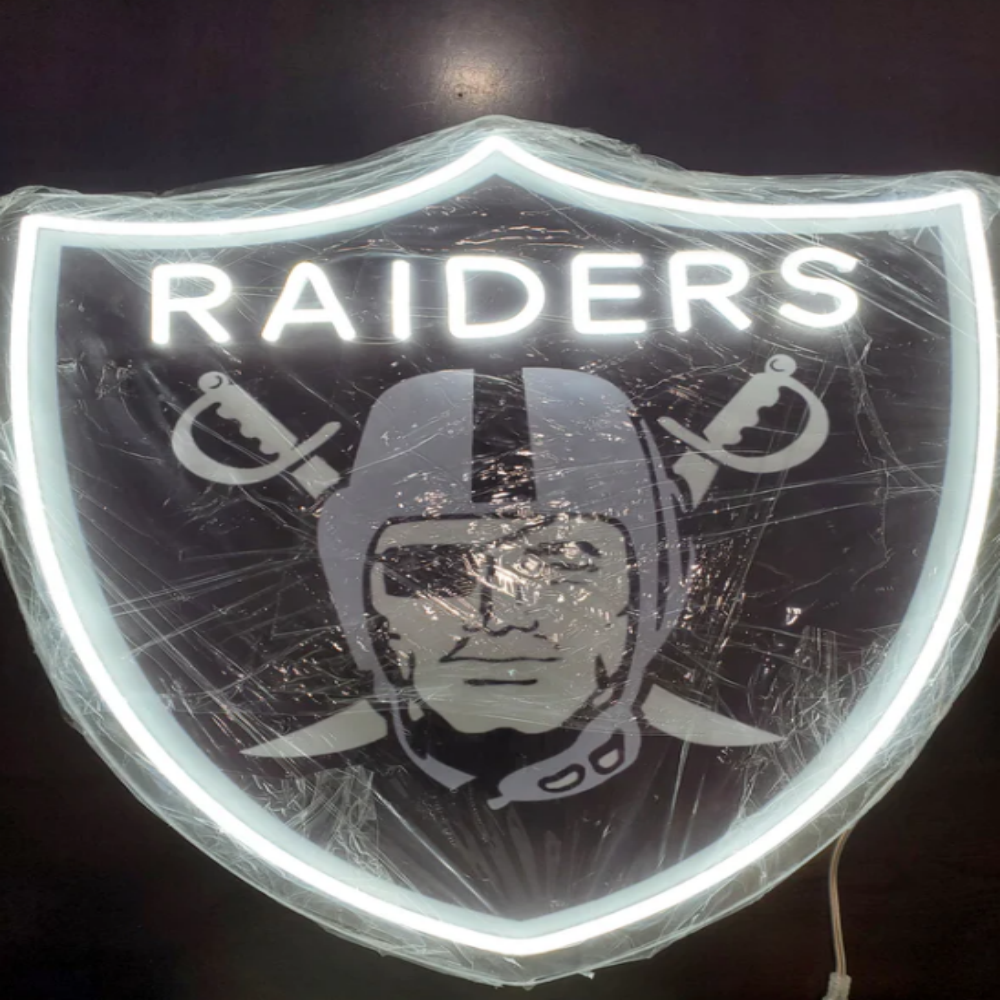 Illuminate Your Passion American football Las Vegas Radiers Neon lighting up big logo chain for your team Chains for fans
